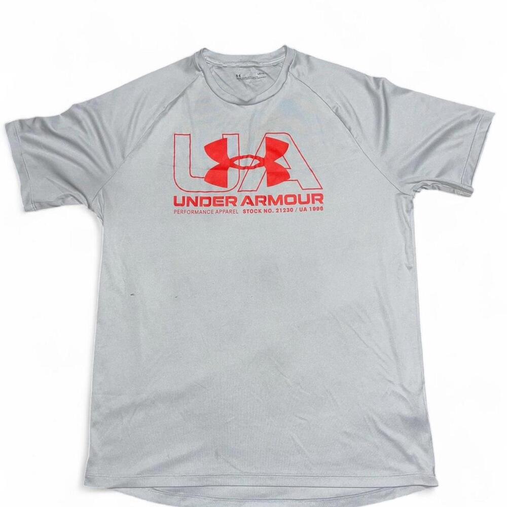 Under Armour grey and red T-shirt #sportswear